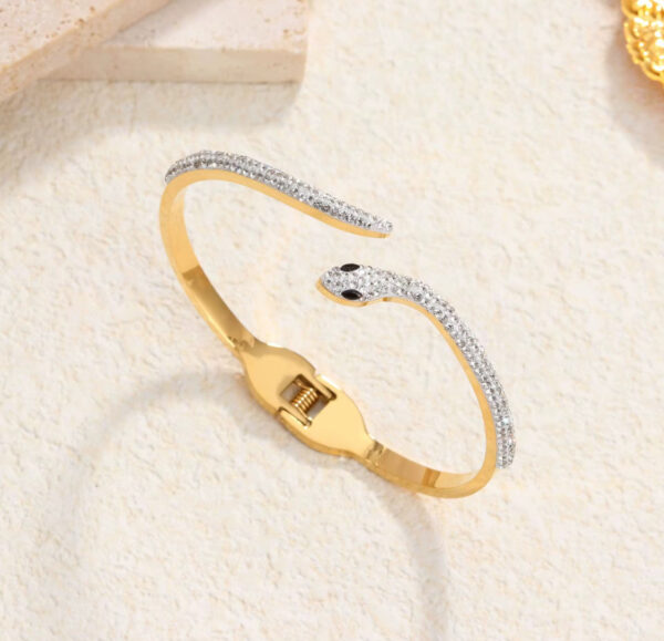 Curb Chain Necklace